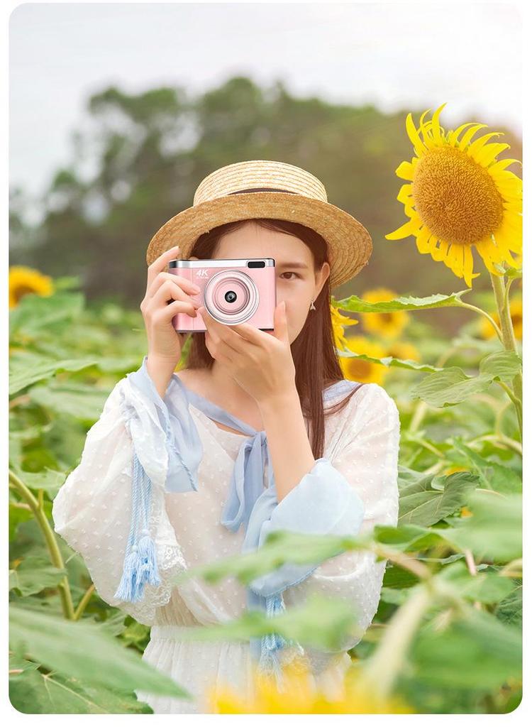 HD Retro CCD Flip Screen Digital Vlog Camera for Students