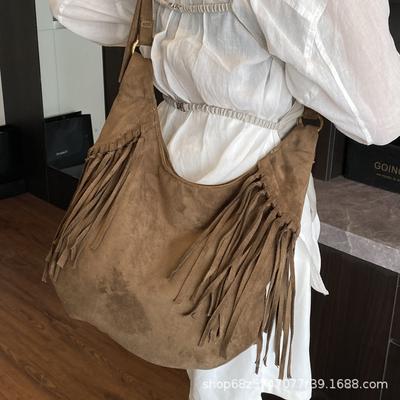 New Retro Large-capacity Bag Autumn and Winter Underarm Suede Fringed Versatile Tote Bag Premium Commuter Shoulder Bag