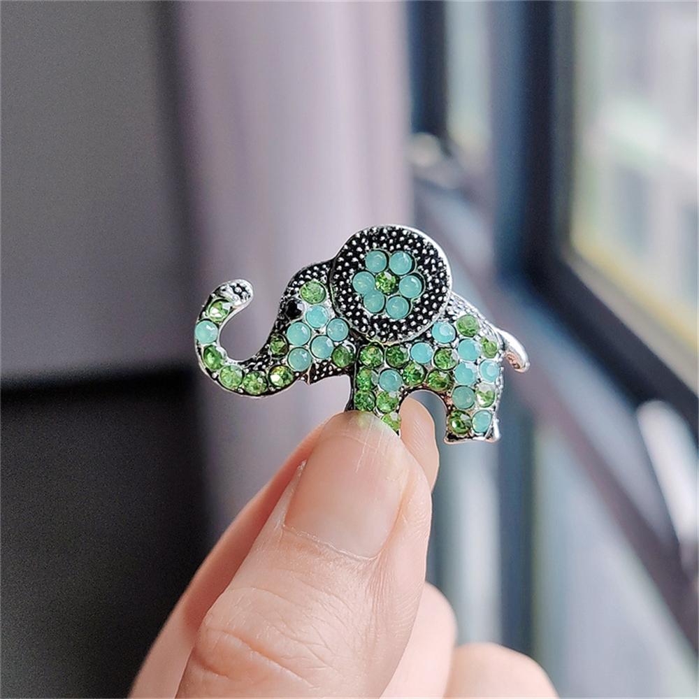 Luxuriöse und farbenfrohe Elefantenbrosche, Damenschmuck in Tierform, Party- und Hochzeits-Casual-Geschenkaccessoires