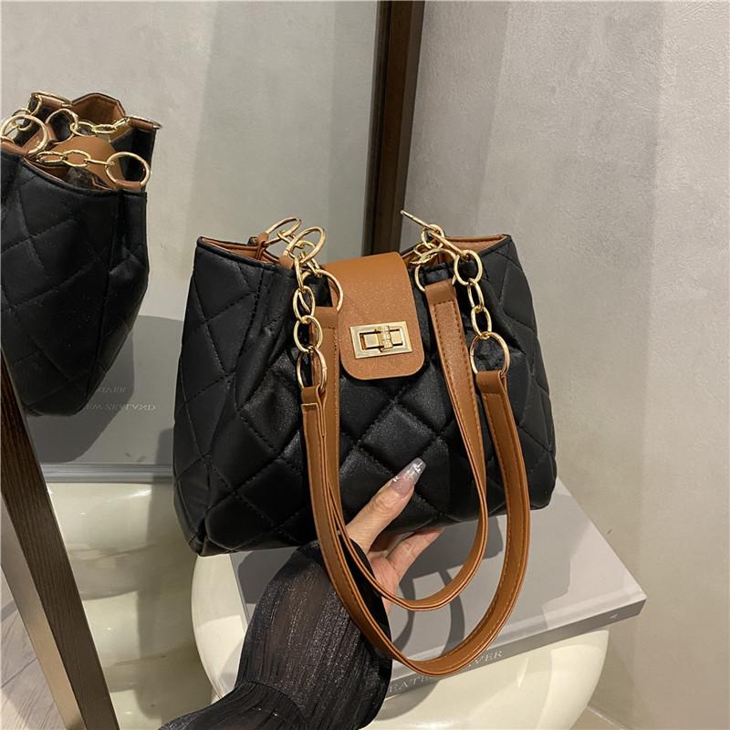 

Simple casual tote bag women s new large-capacity rhombus embroidered thread cotton bag class commuter shoulder bag чёрный