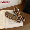 Fashion New Female Slip On Footwear Ladies Flats With Shoes Square Toe Fashion Shallow Women Mary Janes Flats Shoes