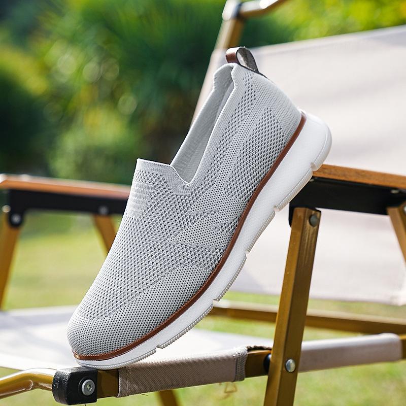 

Socks and shoes, breathable sneakers, fly-woven mesh shoes, men s large-size running trendy shoes 48 светло-серый