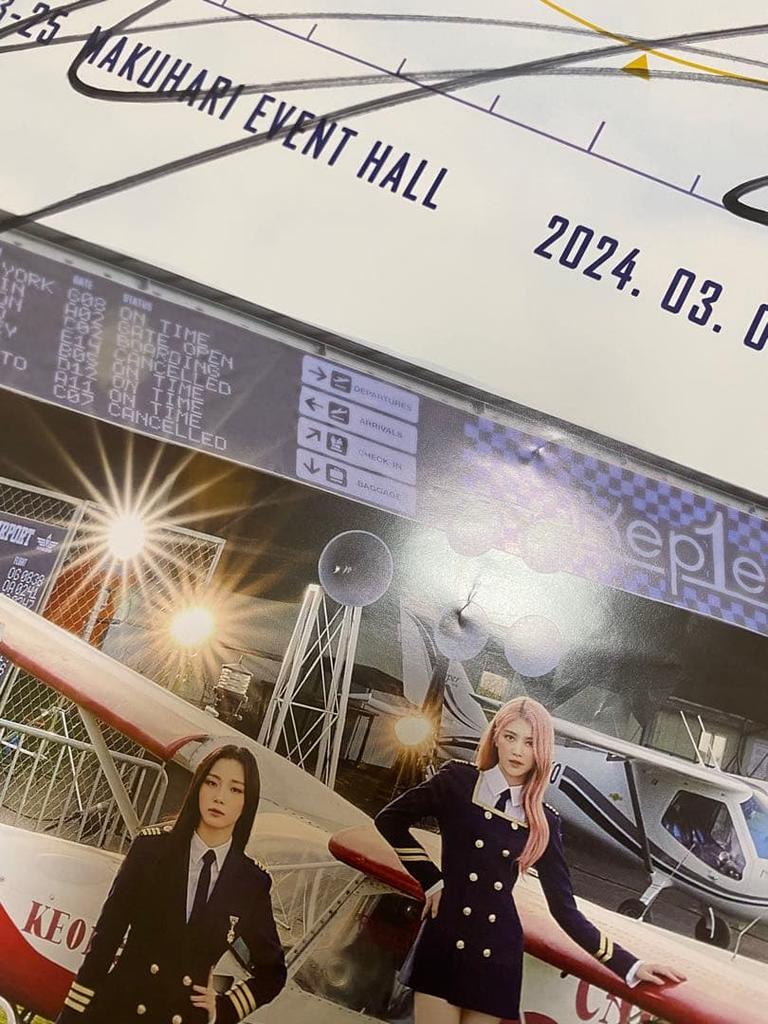 [USED] Kep1er FLY-HIGH Autographed Poster Yongwoong