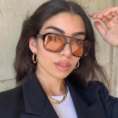 Lunettes de Soleil Carrées Vintage Femmes Marque Designer Rétro Lunettes de Soleil Mode Féminine Extérieur Voyage Miroir
