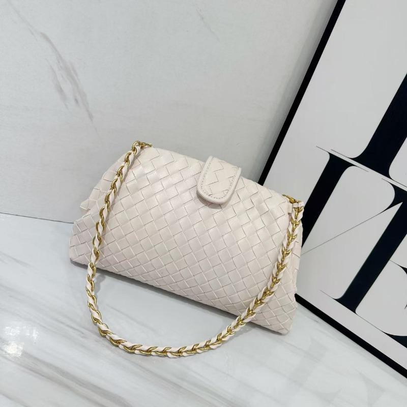 Vintage Classic Clip Chain Bag Cowhide Woven Bag Cloud Bag Underarm Shoulder Dinner Hand Shell Bag