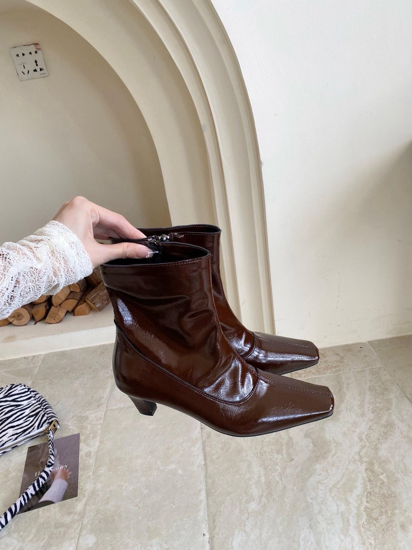 

2025 осень и зима новые европейский и американский стиль простые квадратные носки котенок с темпераментом короткие сапоги показывающие стройные сапоги 39 темно-коричневого