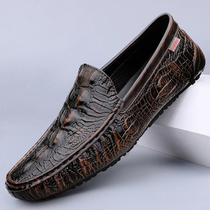 Fashion Crocodile Pattern Mens Loafers Genuine Leather Casual Shoes Men Slip-On Shoes Lightweight Man Driving Flat Fashion New Mocasines