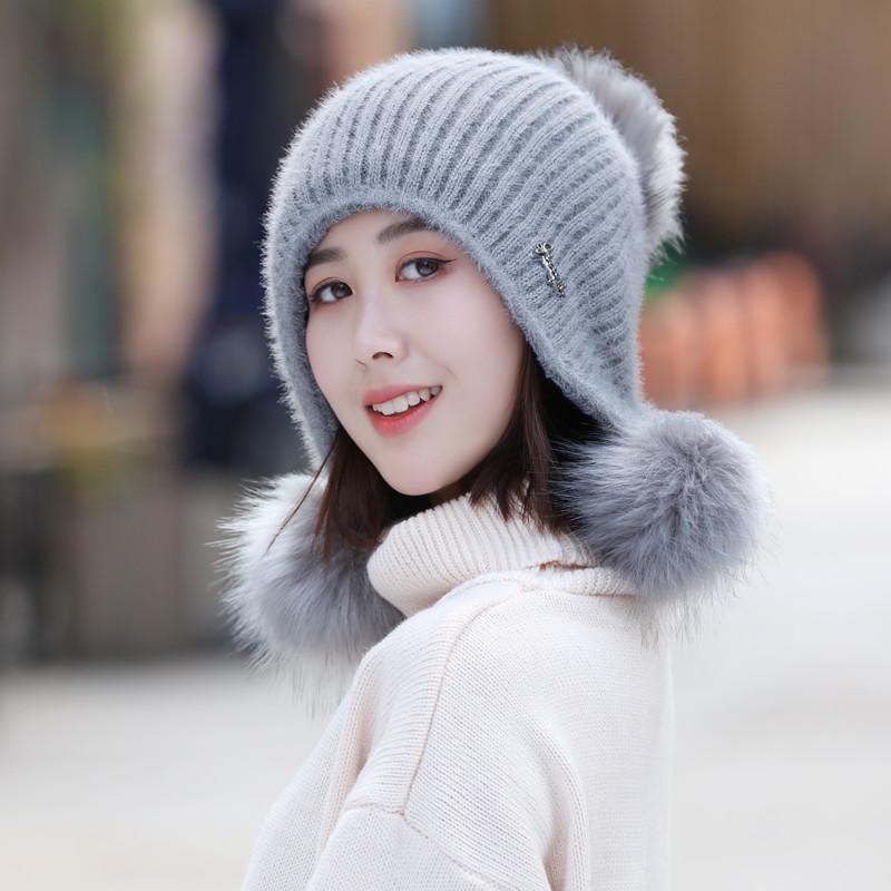Neue Hohe Qualität Warme Mütze Frauen Kaninchen Fell Winter Hut Weibliche Mode Fügen Pelz Gefüttert Pompons Gestrickte Hut