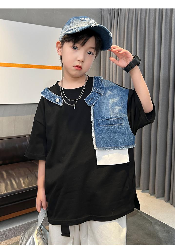 Boys' summer clothes short sleeved T-shirt 2026 new children's summer top, mid size children's summer style, cool and trendy, explosive street trend