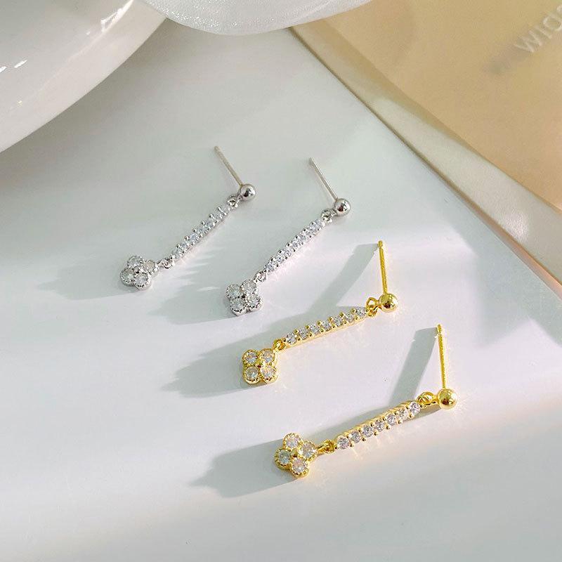 Flower Tassel Earrings Inlaid with Diamonds Long Earrings Light Luxury High-end Look To Make The Face Slim and Niche Earrings