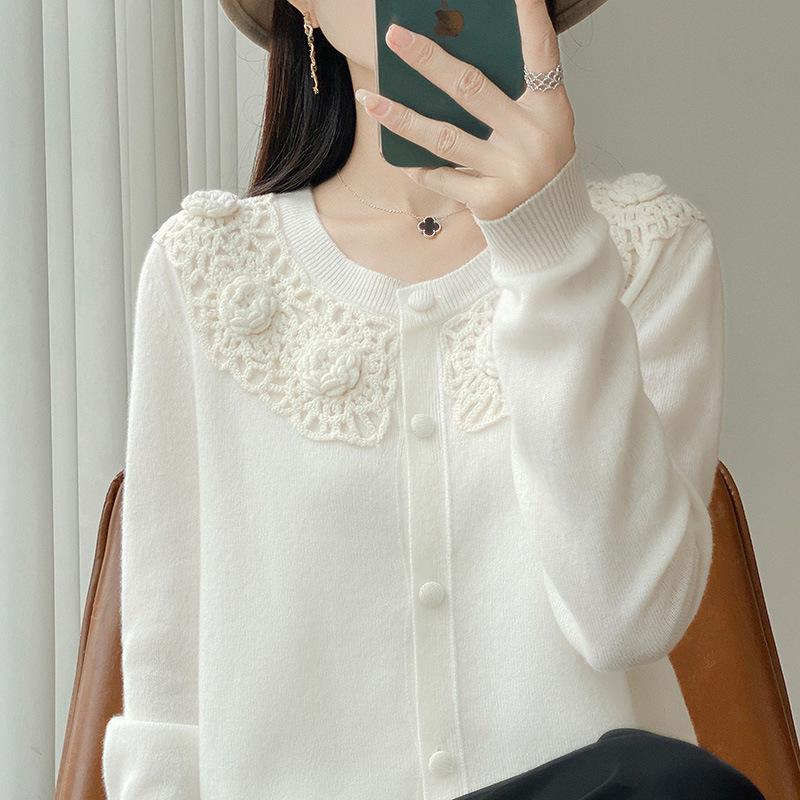 

Женский короткий шерстяной кардиган с вышивкой - Коллекция Осень 2025 Medium