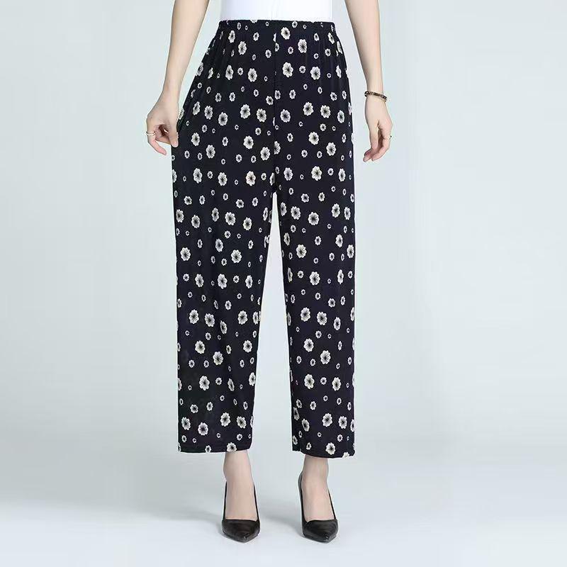 Atmungsaktive Blumendruck-Neunpunkt-Hose in Übergröße für Frauen mittleren Alters und ältere Frauen - Sommer-Eisseide, Lockeres gerades Bein Design