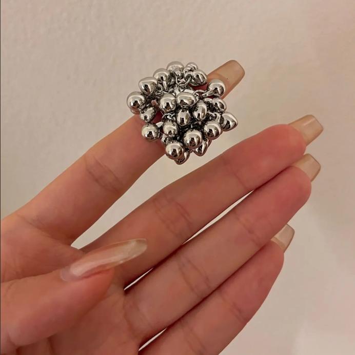 Vintage Metal Beads Ball Open Ring For Women European And American Personality Exaggerated Trend Finger Jewelry Gifts