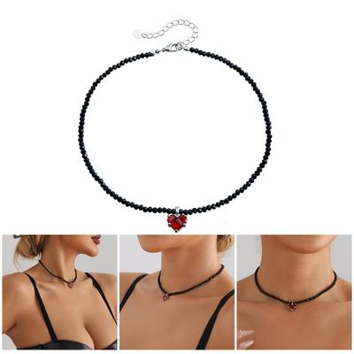 Collier de perles en cristal noir avec pendentif en forme de cœur, ras du cou réglable et élégant pour femme à la mode