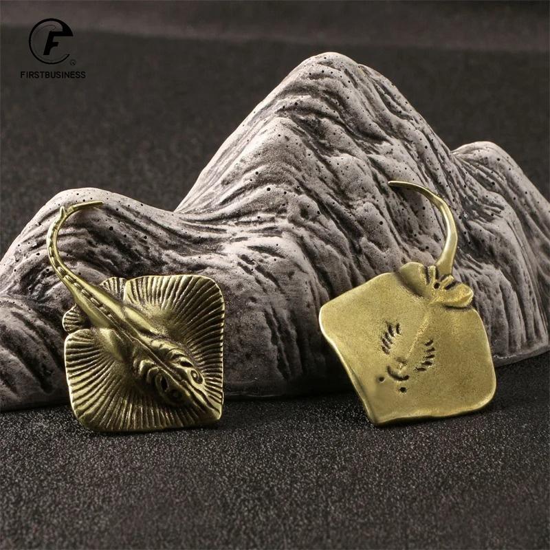 Miniature Statue of Devil Fish, Brass Tea Pet, Sea Animal Ornament, Lucky Home Decorations Accessories,Tea Set, Craft Home Decor