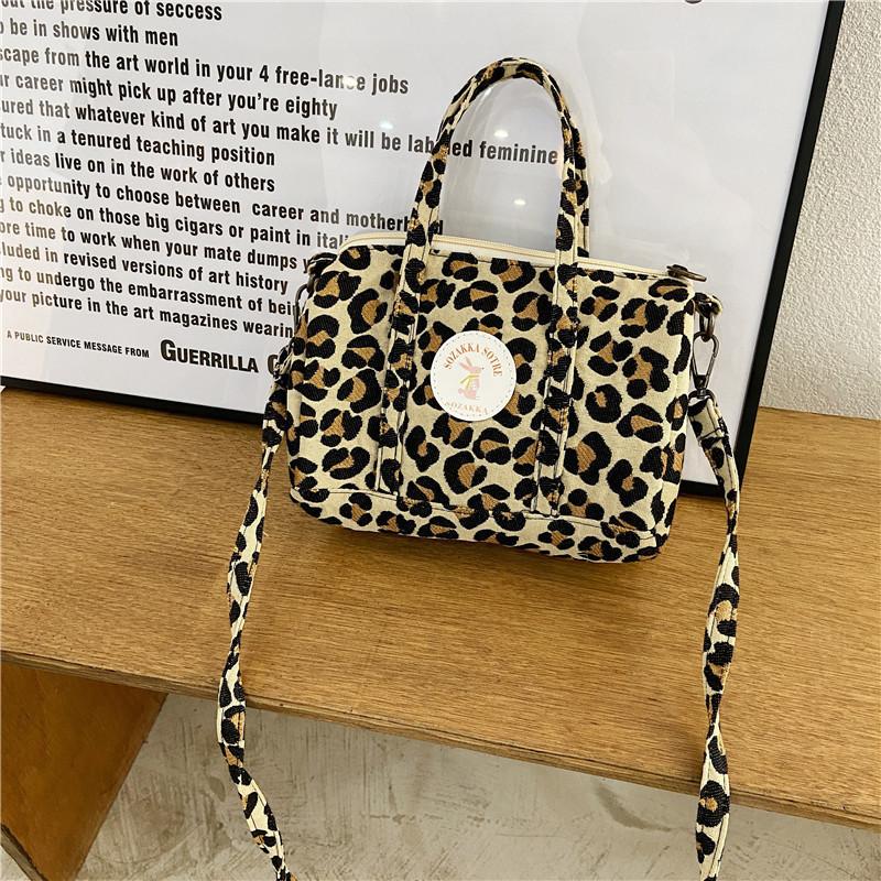 

1 мини ручная сумка портативная кроссбоди сумка-подушка женская студенческая новая шерстяная квадратная сумка