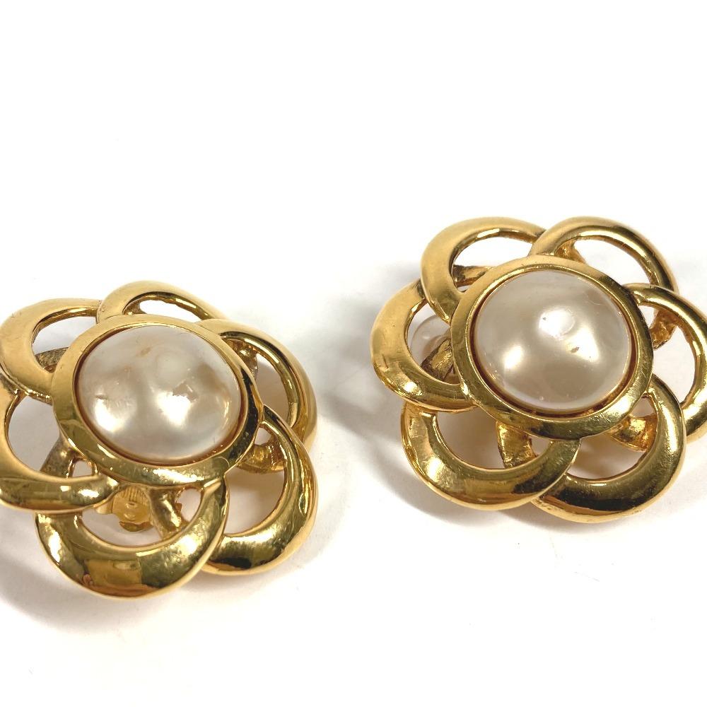 CHANEL vintage Faux Pearl Flower Accessories Earrings Metal Gold