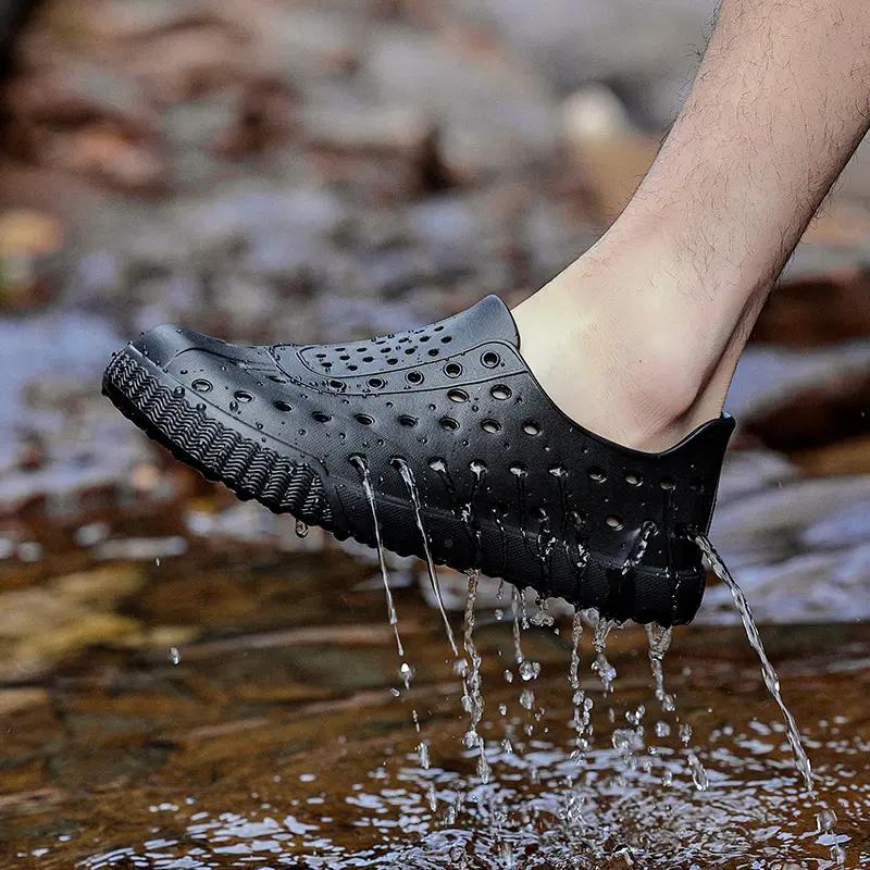 New Beach Sandals Perforated Shoes Mens Anti Slip Work Shoes Summer Garden Shoes Water Shoes Ultra Light Outdoor Walking Shoes