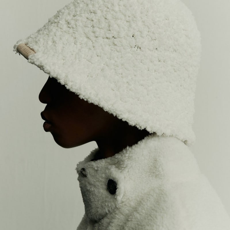 RE RHEE FAUX SHEARLING BELL HAT COCONUT MILK
