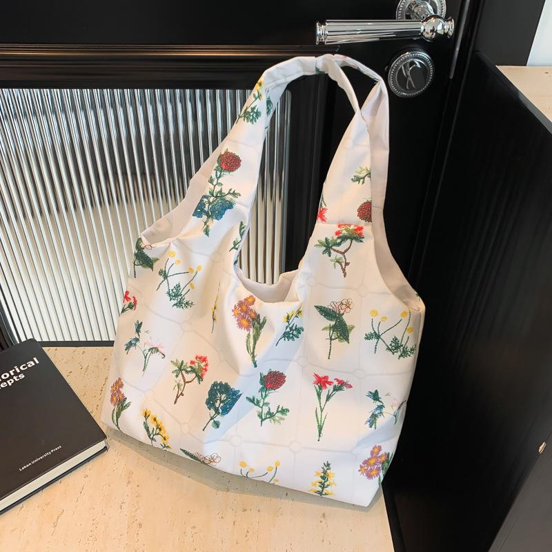 

Trendy 2024 Korean-Style Casual Shoulder and Underarm Handbag