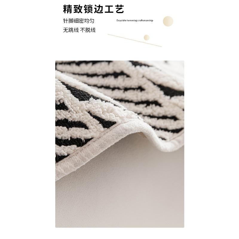 Pet Mat Cat and Dog Mat New Plush Thickened Anti-slip Sofa Pet Mat Kennel Dog Bed Pet Mat