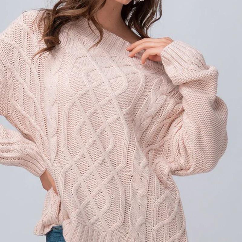 Women's Autumn Winter Knitted Sweater with Round Neck and Cable Knit Pattern Luxurious Relaxed-fit Slimming and Versatile Top