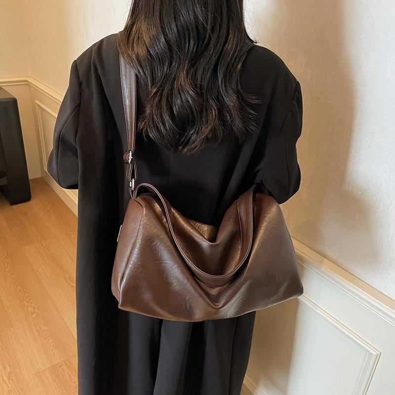 Large Capacity Shoulder Bag Women's Commuter Crossbody Bag