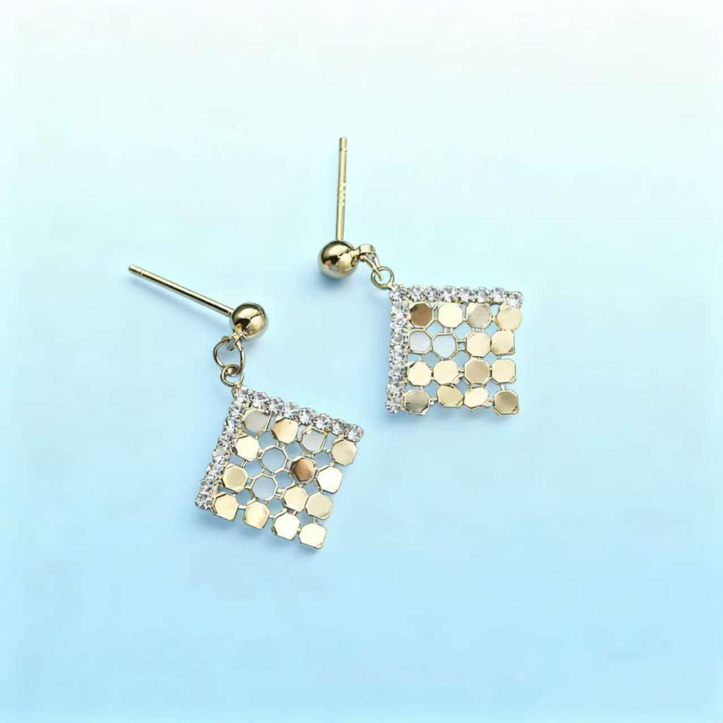 2025 Geometric Diamond Stud Earrings: High-End, Unique & Fashionable Super Shiny Sequin Ear Ornaments for Women
