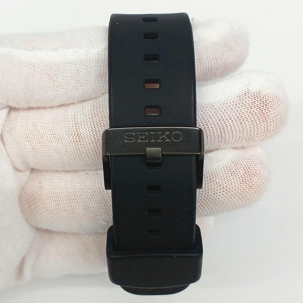 Used SEIKO 4R36-13W0 automatic watch
