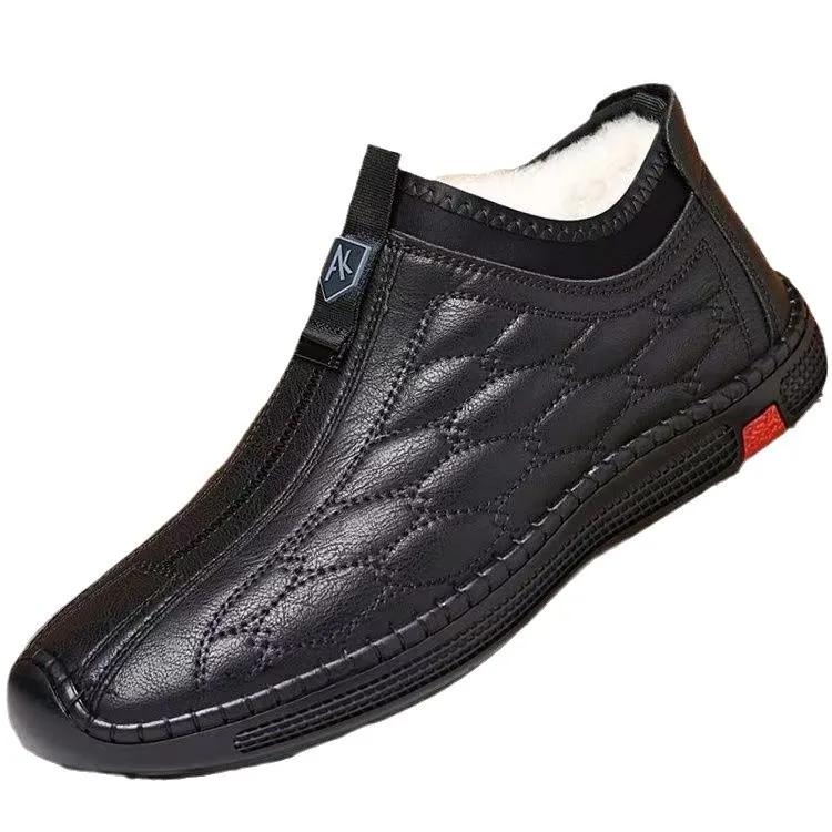 Autumn and winter new fleece men's leather shoes warm fashion trendy with outdoor casual slip-on cotton shoes loafers men