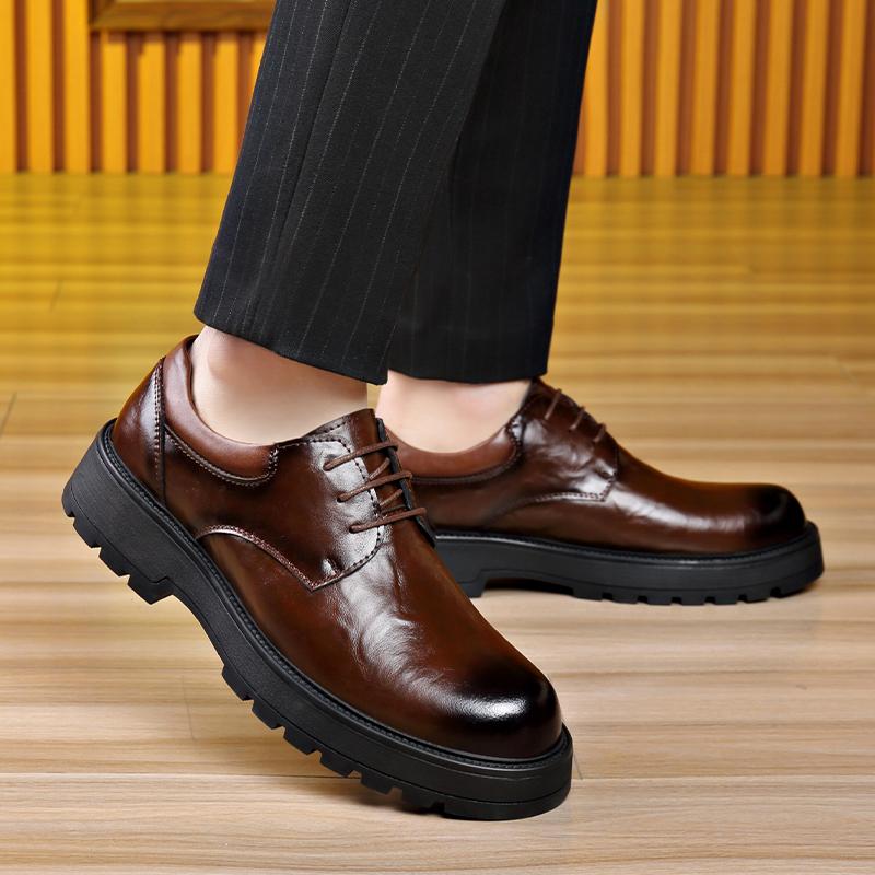 2025 Italian Brand Men's Thick Soled Formal Shoes Interview Business Casual Shoes Classic Brown Men's Banquet Leather Shoes