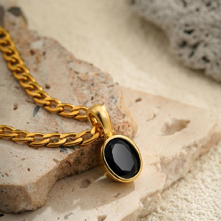 Comfortable Lightweight Oval Zirconia Pendant Necklace for Daily Use on Stainless Steel Gold Plated Chain
