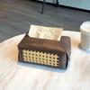 Tragbarer Rattan-Design Holzmaserung Taschentuchboxhalter PU-Leder Retro-Stil Papierserviettenhalter Serviettenbox Desktop-Aufbewahrung