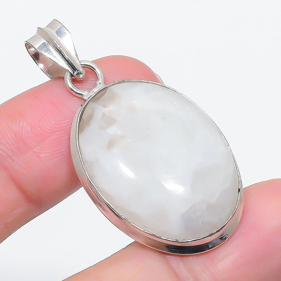 Natural Moonstone Gemstone 925 Sterling Silver Jewelry Pendant 1.81" T5j58