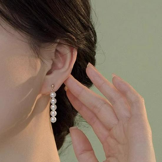 2025 Trendy French Tassel Pearl Stud Earrings - Elegant, Versatile, Non-Piercing Ear Accessories for Women