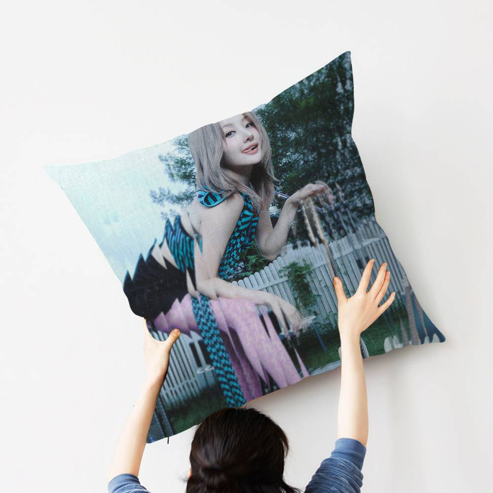 Kpop Girl Group K-Kiss Of Life Pillow Cover Design cushion Cover decor Holiday Decorati