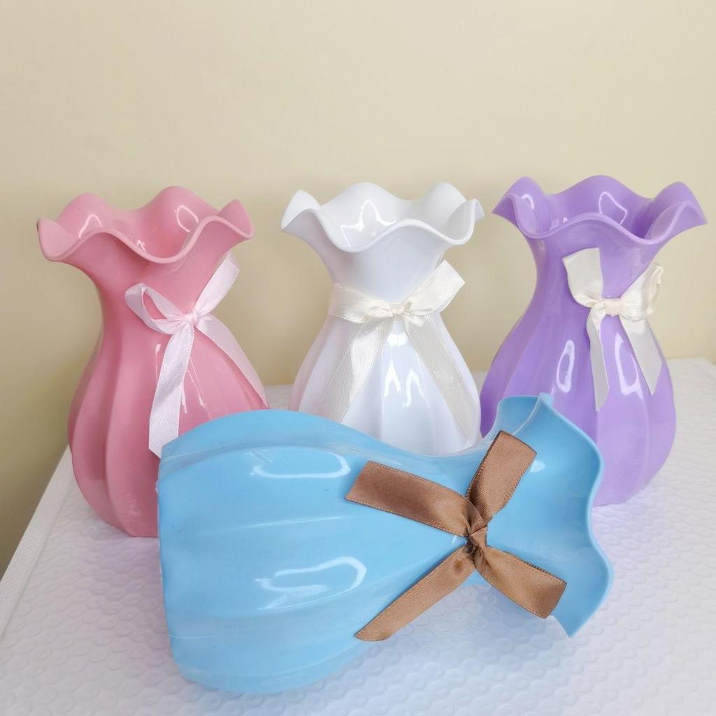 Vază din plastic cu frunză de lotus pentru depozitarea apei: Decor pentru casă și dulap TV