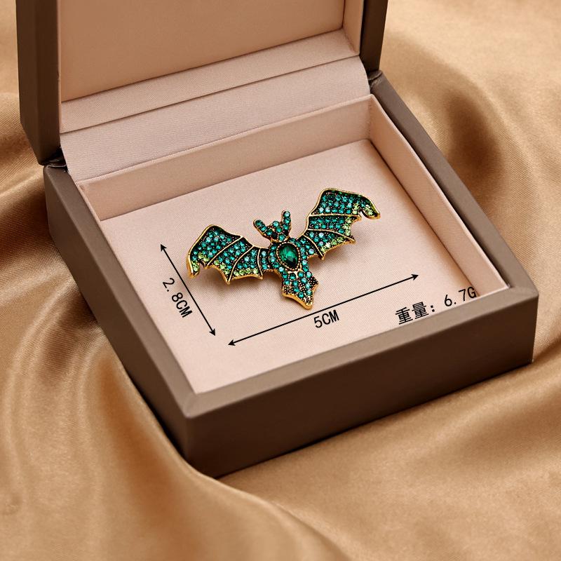 Retro Crystal Devil Bat Brooch - Unique and Versatile Accessory for Clothing and Bags