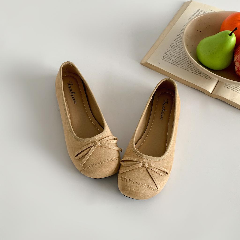 Fashion Lightweight Retro Red French Flat Bottom Shallow Mouth Single Shoes Women's Summer 2025 New with Skirt Mary Jane Women's Shoes