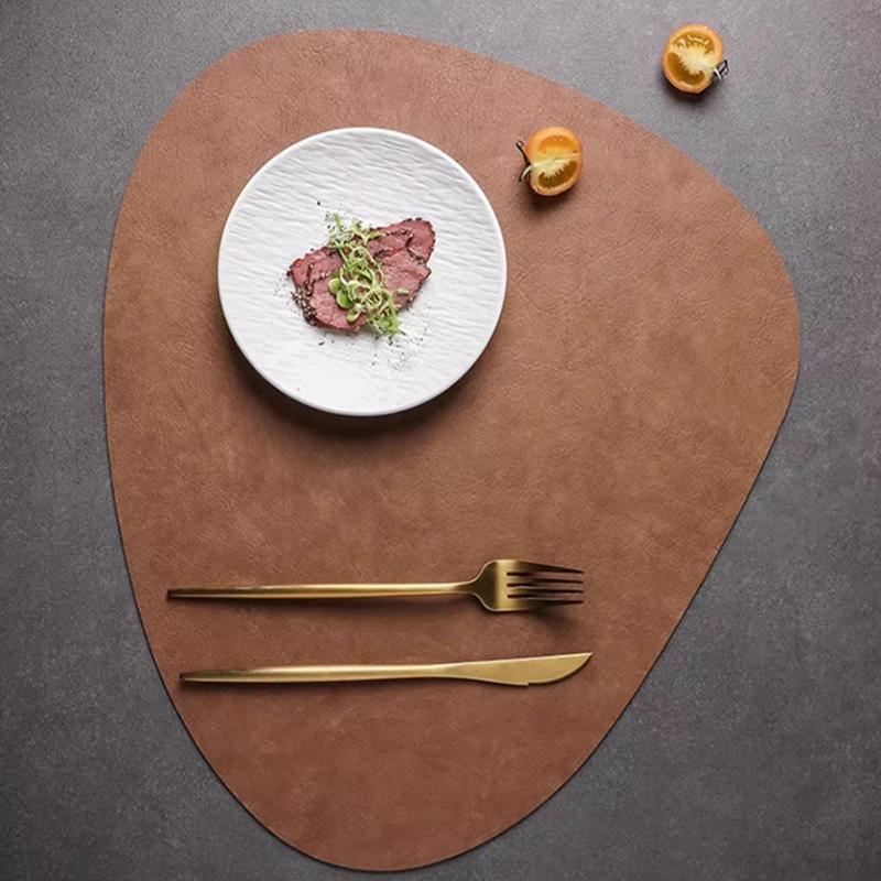 Set di Tovaglietta e Sottobicchiere in Ecopelle Irregolare Impermeabile e Resistente all'Olio Tappetini da Tavola Ristorante Occidentale Tappetini Termoisolanti