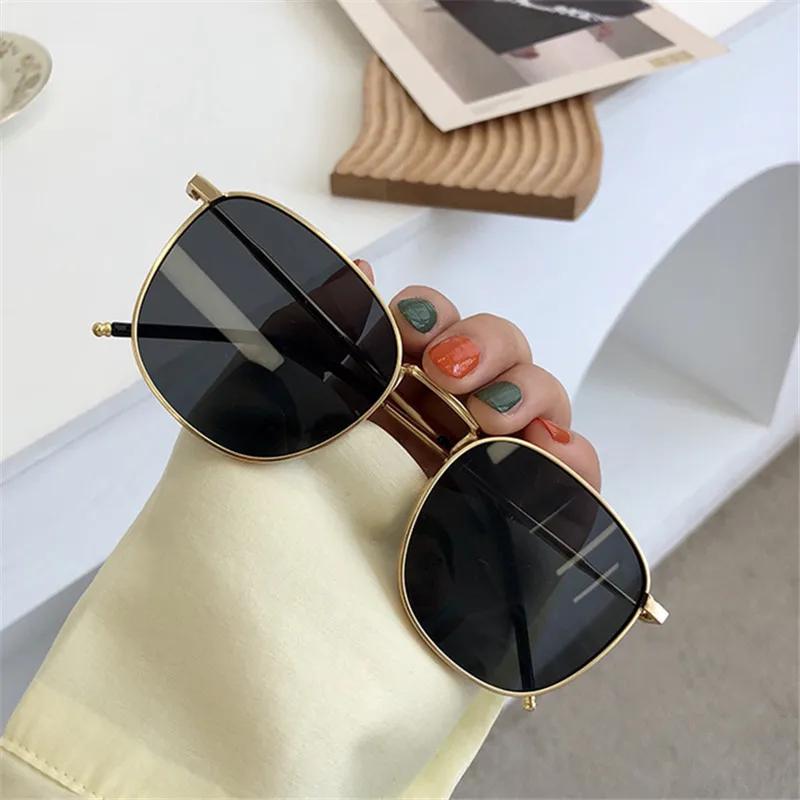 

New Square Frame Sunglasses Men Women Trendy UV400 Sun Glasses Eyewear Outdoor Driving Sports Punk Goggle Shades for Male
