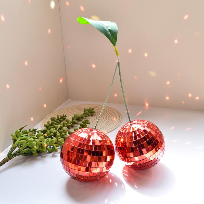 Dekorativní třešňové disco koule z zrcadlového skla, ručně vyráběné třpytivé koule pro atmosféru jevištní párty