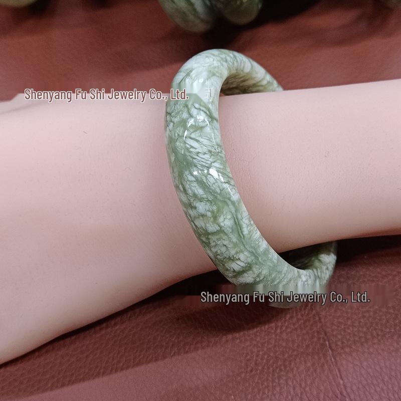 A4 Emerald Green Hetian Jade Bracelet with Floral Design