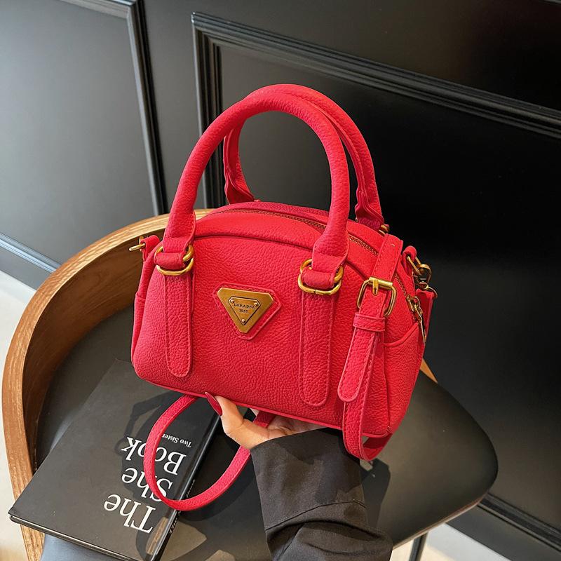 This Year's Popular Bags, Women's 2025 New Trendy Portable Pillow Bags, High-end Versatile Shoulder Bags, Messenger Bags.