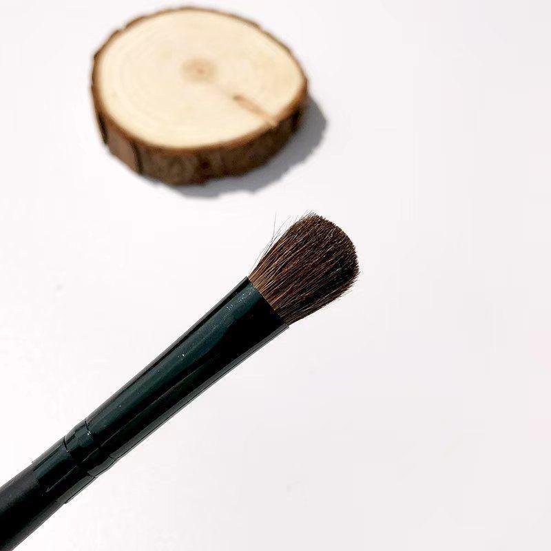 Soft Pony Hair Eyeshadow Brush Set (Small, Medium, Large) for Under-Eye and Detail Highlighting