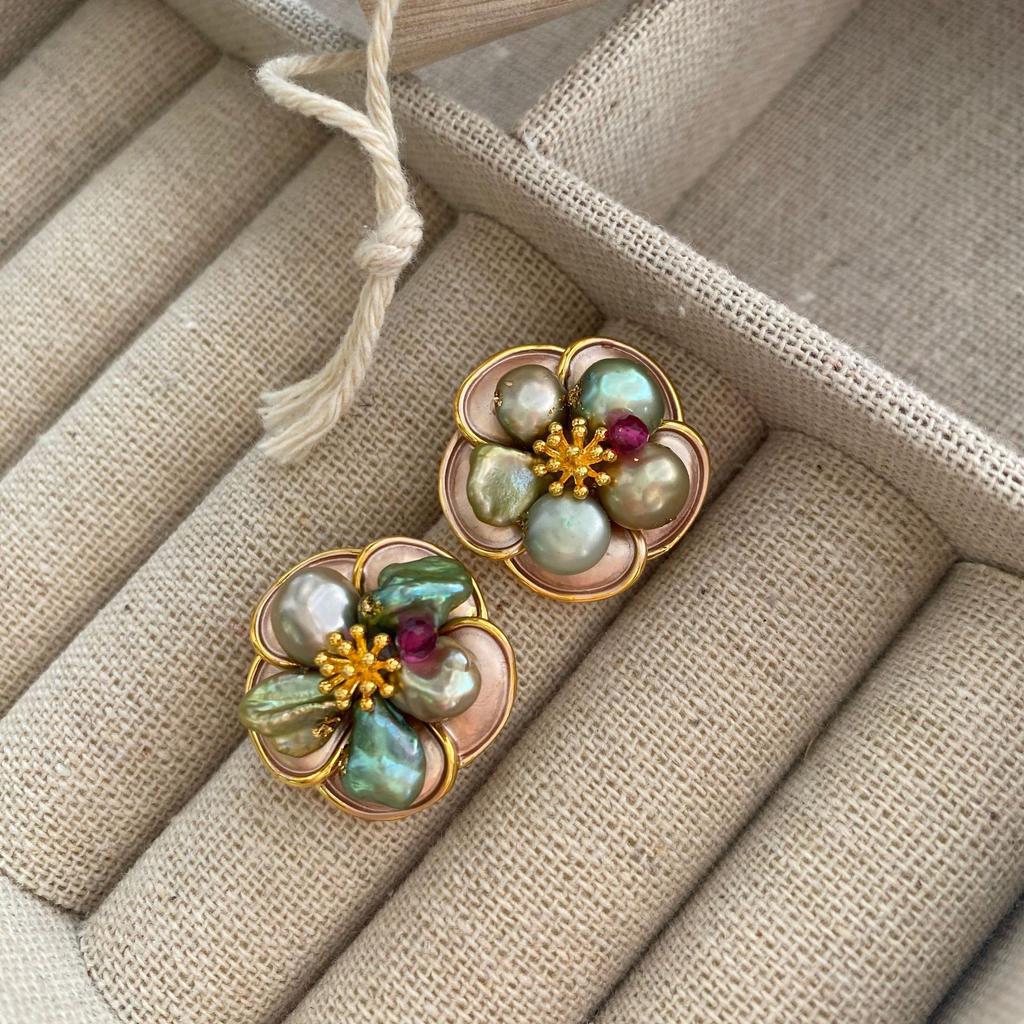 Oil Painting Series Geometric Flower Earrings Light Luxury Premium Simple Earrings Natural Pearl Fashion Versatile Earrings