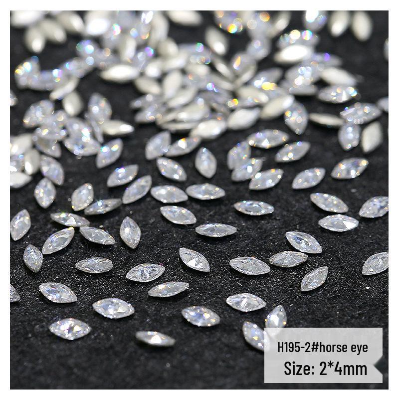 

Heart & Butterfly Patchwork Nail Art: Zircon Drops & Mini Jewels