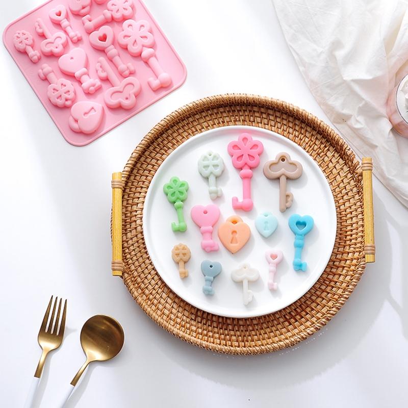 Keys Shaped Chocolate Mold Ice Cube Mould DIY Candy Drip Mold Pudding Molds Fondant Moulds Perfect Gift for Baking Lover
