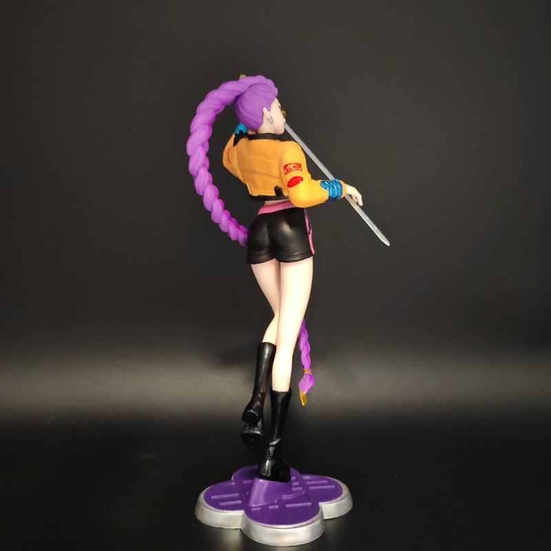 Hexenjäger Legion PVC Figur Modell 22cm hoch Schreibtisch-Display Anime Sammlerstück Montagebausatz