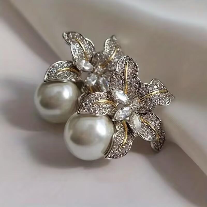 Wunderschöne Blumen-Imitationsperlen-Ohrringe für Damen, Luxus, mit funkelnden Zirkonia-Steinen besetzt, Hochzeits-Schmuck, Große Mengen